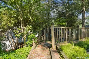 77 Algonquin Trl, Newtown, CT 06482 - Photo 10
