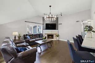 11 Byrne Ct, Farmington, CT 06032 - Photo 4