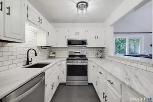 11 Byrne Ct, Farmington, CT 06032 - Photo 12