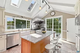 430 North St, Milford, CT 06461 - Photo 8