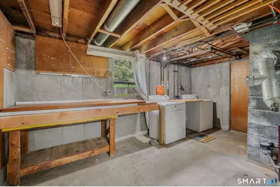 20 Sander Street, New London, CT 06320 - Photo 30