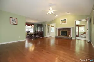 632 Locksmith, Windsor, CT 06095 - Photo 2