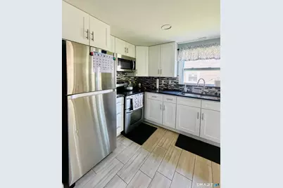 21 Whitman Street, New Britain, CT 06051 - Photo 6