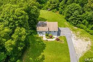 49 Moose Hill Rd, Trumbull, CT 06611 - Photo 36