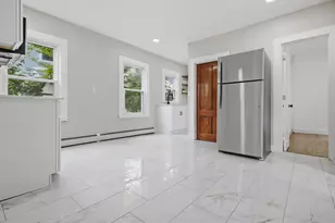35 Moore Ave, New London, CT 06320 - Photo 8