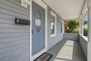 35 Moore Ave, New London, CT 06320 - Photo 10