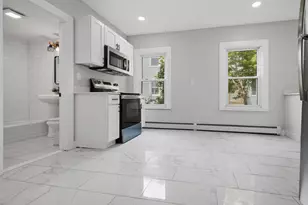 35 Moore Ave, New London, CT 06320 - Photo 12