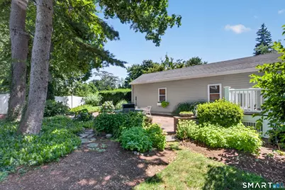 239 Beach Road, Fairfield, CT 06824 - Photo 36