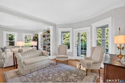 239 Beach Road, Fairfield, CT 06824 - Photo 10