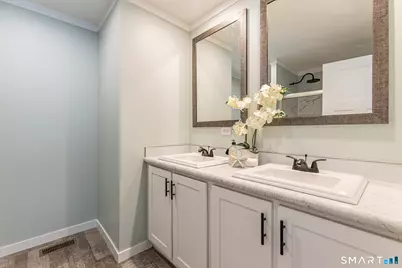 67 Middle Road, Enfield, CT 06082 - Photo 18