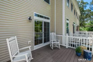 11 Village Xing, East Lyme, CT 06357 - Photo 8