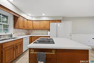 2 Banquo Brae Rd, Brookfield, CT 06804 - Photo 10