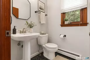 75 Grissom Rd, Manchester, CT 06042 - Photo 14