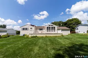 39 Candlewood Rd, Milford, CT 06461 - Photo 4