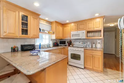 39 Candlewood Road, Milford, CT 06461 - Photo 14