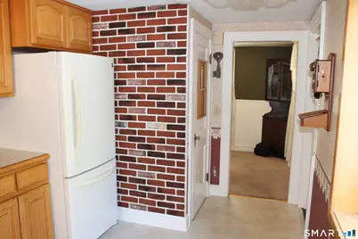 39 Plumb Avenue, Meriden, CT 06450 - Photo 20