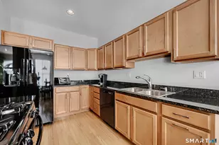 23 Park Pl Cir, West Hartford, CT 06110 - Photo 10