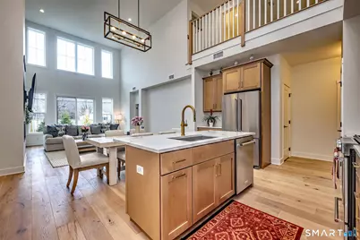 27 Heritage Lane, Woodbridge, CT 06525 - Photo 2