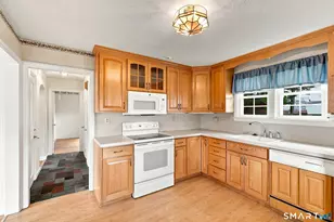 42 Oleary Dr, Manchester, CT 06040 - Photo 8