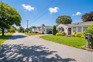 28 Whitecap Rd, East Lyme, CT 06357 - Photo 4