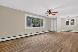 161 Broad St, Groton, CT 06340 - Photo 2