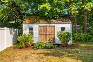161 Broad St, Groton, CT 06340 - Photo 30