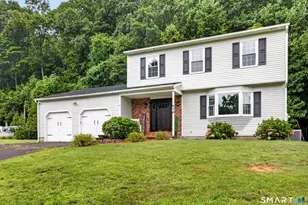 42 Wood Terrace, East Haven, CT 06513 - Photo 2
