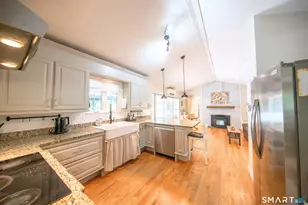 11 S Ridge Rd, East Lyme, CT 06357 - Photo 10