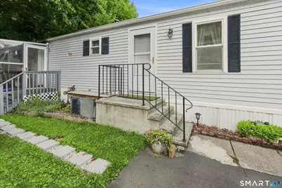 28 Woodland Park, Shelton, CT 06484 - Photo 4