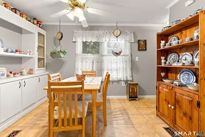 28 Woodland Park, Shelton, CT 06484 - Photo 8