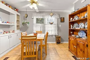28 Woodland Park, Shelton, CT 06484 - Photo 8