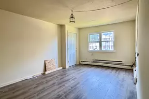 81 Angel Dr, Waterbury, CT 06708 - Photo 2