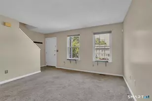 205 Oakland St, Manchester, CT 06042 - Photo 4