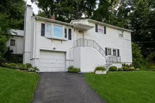 337 Robinwood Rd, Waterbury, CT 06708 - Photo 1