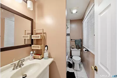 2038 Stanley Street, New Britain, CT 06053 - Photo 32