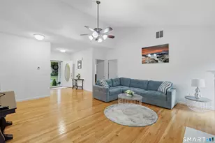 37 Quail Hollow, Enfield, CT 06082 - Photo 6