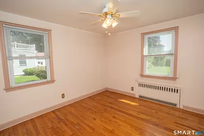 32 King Street, Old Saybrook, CT 06475 - Photo 20