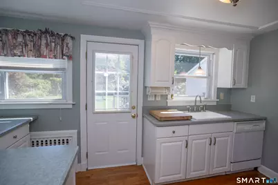 32 King Street, Old Saybrook, CT 06475 - Photo 16