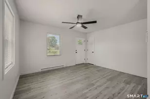 27 Joliet Ct, Groton, CT 06340 - Photo 4