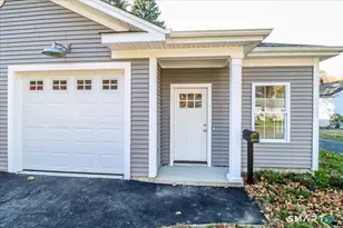 28 Cindy Ln, Bethel, CT 06801 - Photo 32