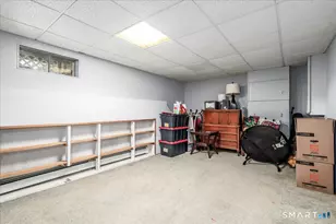 41 Calderwood Ct, Bridgeport, CT 06605 - Photo 24