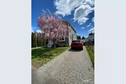 41 Calderwood Court, Bridgeport, CT 06605 - Photo 2