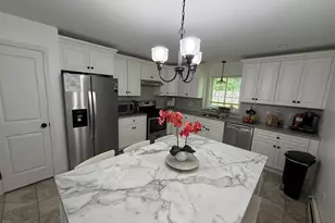 57 Lounsbury St, Naugatuck, CT 06770 - Photo 8