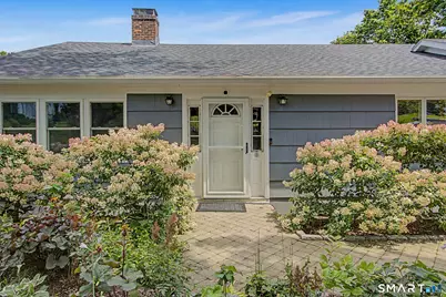 19 Governors Lane, Bethel, CT 06801 - Photo 2