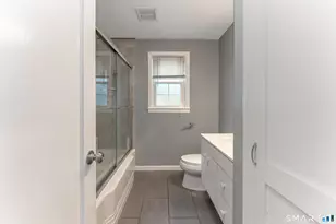 109 White St, Manchester, CT 06042 - Photo 26