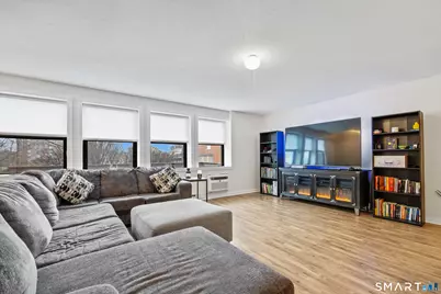 201 College Street #12, Middletown, CT 06457 - Photo 2