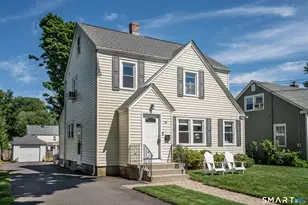 36 Cortland St, West Hartford, CT 06110 - Photo 2