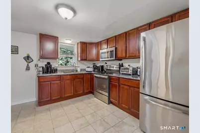 136 Sexton Street, New Britain, CT 06051 - Photo 14