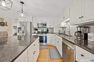 347 Matthews St, Bristol, CT 06010 - Photo 10