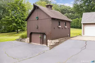 347 Matthews St, Bristol, CT 06010 - Photo 2